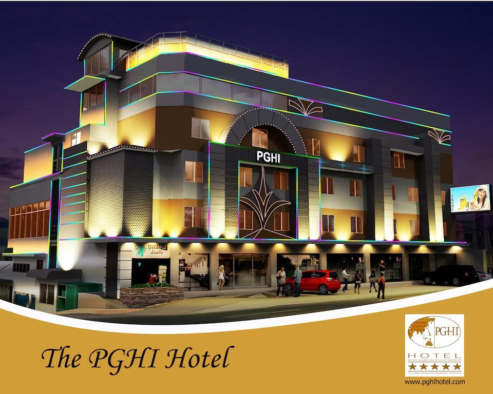 Pghi Hotel Quezon City Buitenkant foto