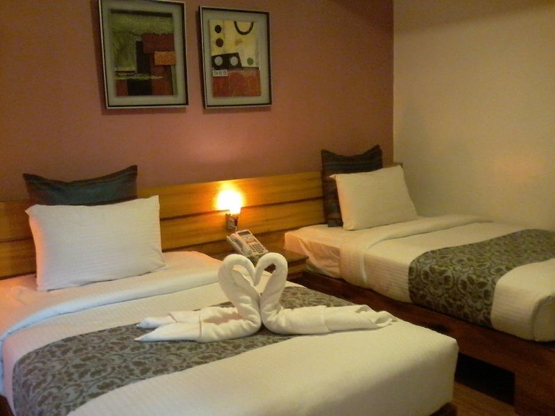 Pghi Hotel Quezon City Buitenkant foto